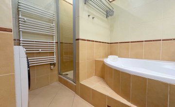 Pronájem prostorného bytu 3+kk, Luhačovice - přímo na lázeňské promenádě | I-reality.eu