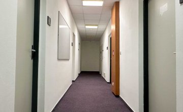 Pronájem nebytových prostor - tři kanceláře včetně sociálního zázemí, centrum Baťova | I-reality.eu