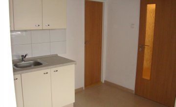 Pronájem prostorného bytu 2+1 Valašské Klobouky - centrum města | I-reality.eu