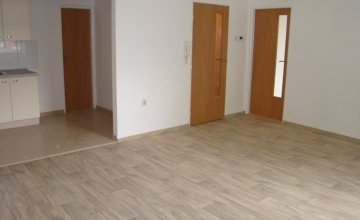 Pronájem prostorného bytu 2+1 Valašské Klobouky - centrum města | I-reality.eu