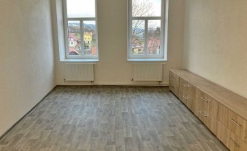 Pronájem zrekonstruovaného bytu 2+kk, Valašské Klobouky - centrum města | I-reality.eu