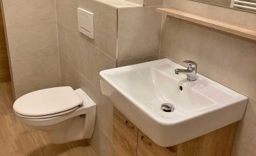 Pronájem zrekonstruovaného bytu 1+kk, Valašské Klobouky - centrum města | I-reality.eu