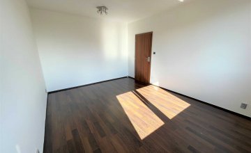 Pronájem zrekonstruovaného bytu 1+1 Otrokovice - Trávníky | I-reality.eu